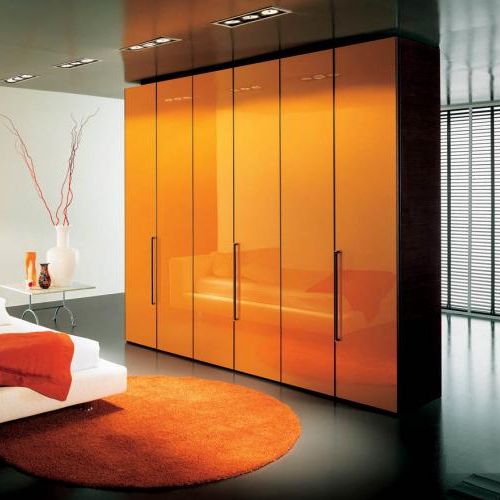 Garderobę od Dall Agnese można zamówić w różnych kolorach. Wymiary: 305 x 258 cm. Cena - ok. 11 000 zł. PATT MEBEL