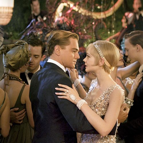 Historia nieszczęśliwej miłości przyćmiona blaskiem brylantów. Nikt nie zapamięta kochanków, którym znów nie wyszło, każdemu