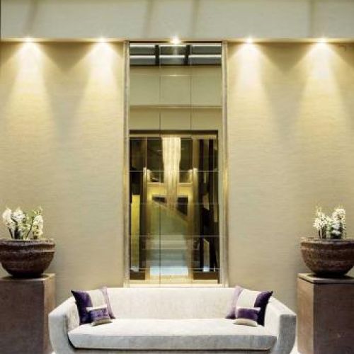 Hol w hotelu Murmuri. Kelly Hoppen - projekty ze znakiem first class