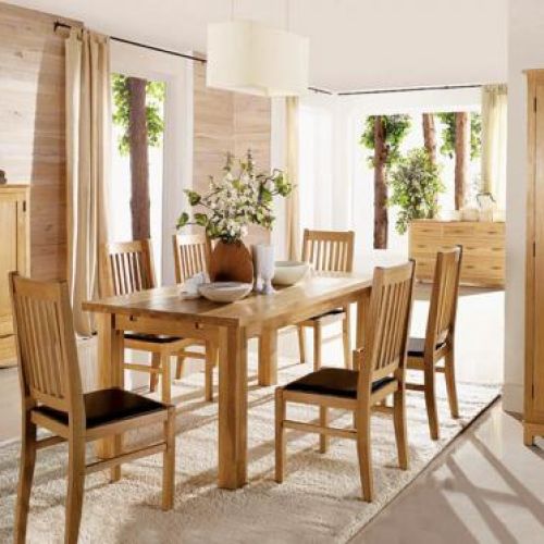 Jadalnia Idyllic: stół - 1887 zł, krzesło - 540 zł, witryna - 3190 zł. BELVIA