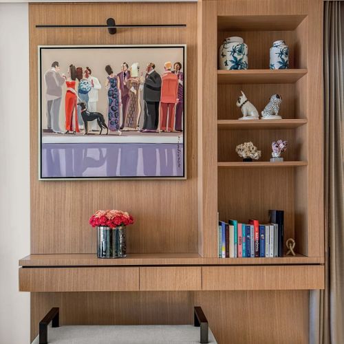 zabudowa biblioteczna zaprojektowana w stylu art deco