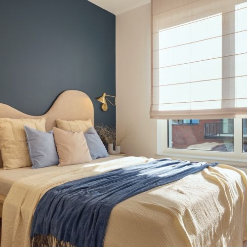 sypialnia w małym mieszkaniu 37 m2