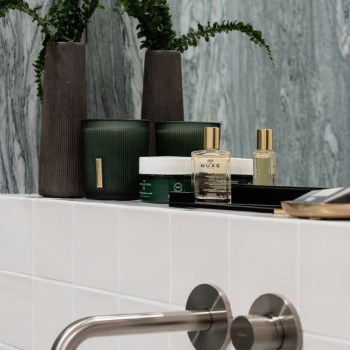 zielona łazienka w małym mieszkaniu 38 m2