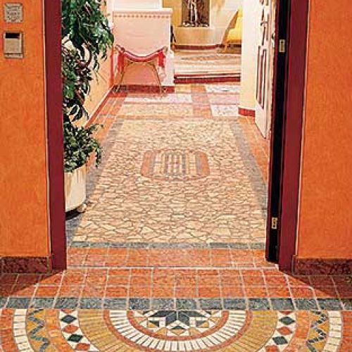 Jak w starożytnym Rzymie. Kolekcja marmurów Anticato Naturale. YETI