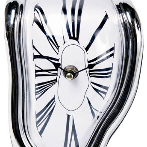 Jak z obrazu Dalego - zegar Salvador firmy Kare Design kupimy za 64 zł. CZERWONA MASZYNA