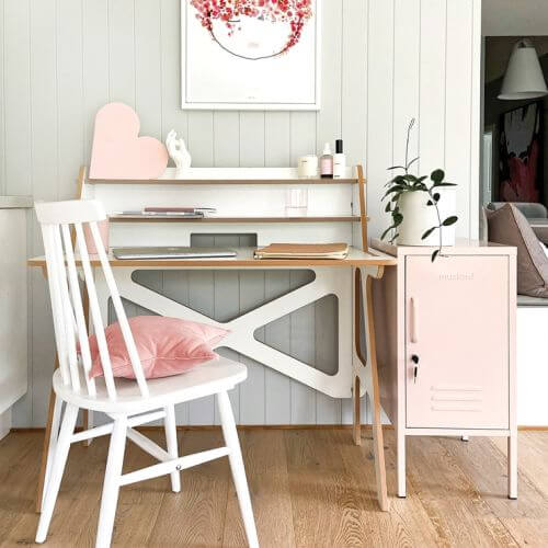 biurko w stylu skandynawskim