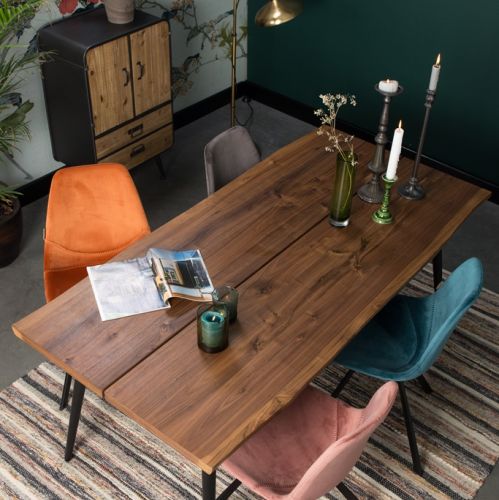 Jesienne dekoracje wnętrz – trendy i inspiracje