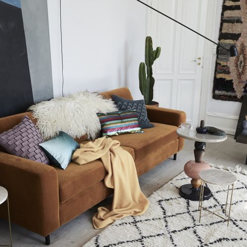 Jesienne dekoracje wnętrz – trendy i inspiracje