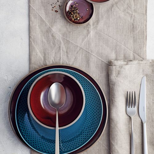 Jesienne dekoracje wnętrz – trendy i inspiracje