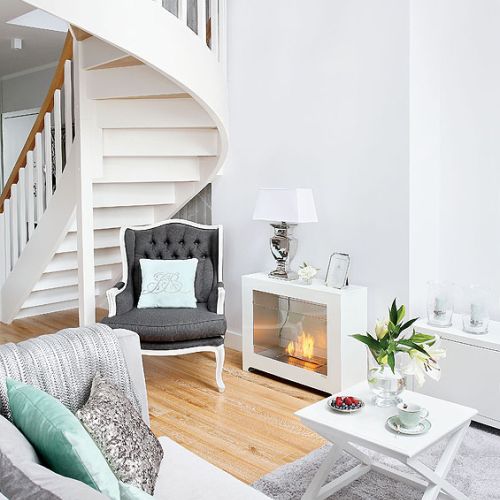 Jeśli myślicie, że szarość jest monotonna, zmienicie zdanie. Doprawiona subtelną nutką glamour i dyskretnym dizajnem