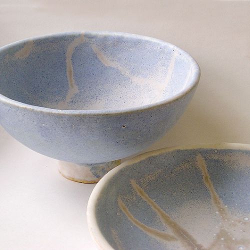 Joanna Teper lepi i maluje. Joanna Teper lepi i maluje