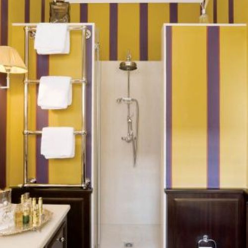 Kabina prysznicowa. Apartament pełen smaków