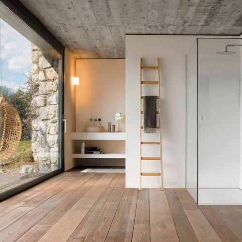 Kabinę prysznicową Plano firmy Cesana można zamówić w trzech wersjach: narożnikową, asymetryczną lub tzw. walk-in