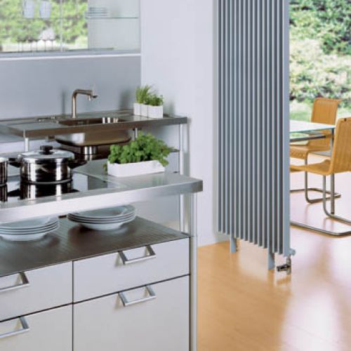 Kaloryfer i ścianka działowa w jednym, od 900 zł netto. ZEHNDER POLSKA