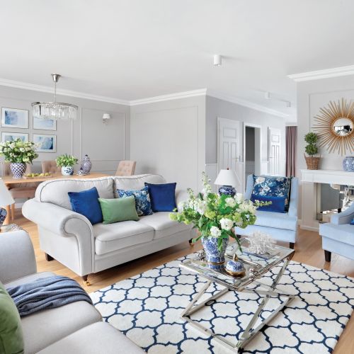 biały salon w stylu hampton