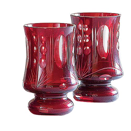 Karafka postawiona jak bibelot w gablocie jest tylko kawałkiem szkła. Ożywa dopiero napełniona szlachetnym alkoholem.