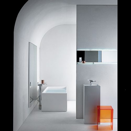 Kartell by Laufen. Łazienka lekka jak piórko