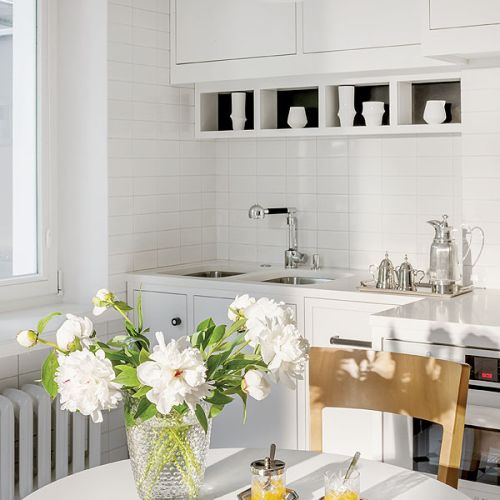 W kuchni stylowe żeberka z odlewni w Bolimowie.