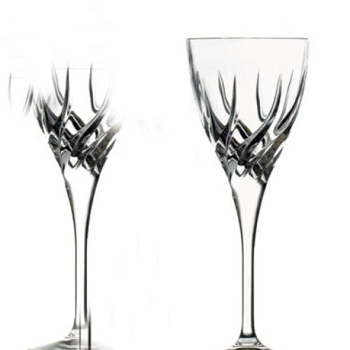 Kieliszek z linii Trix włoskiego producenta RCR. T.I.E. ART GLAS PLUS