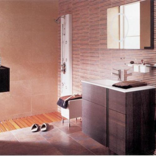 Kolekcja Africa: glazura Africa Beige kosztuje 199 zł/m2, terakota Kivu Multicolor (34 x 34 cm) - 98 zł/m2. ANICAR