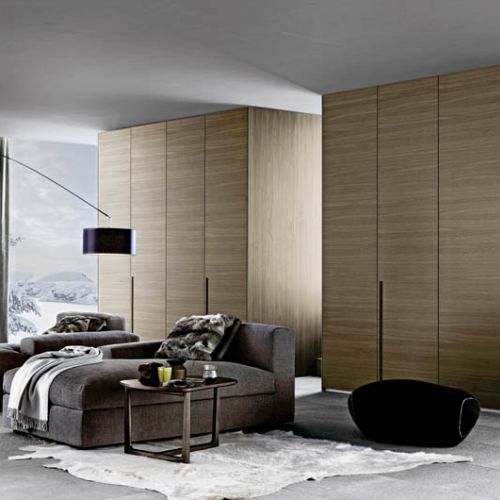 Kolekcja Madison. Szafę kupimy w wenge, orzechu lub melaminie. Kosztuje od 15 000 zł. POLIFORM