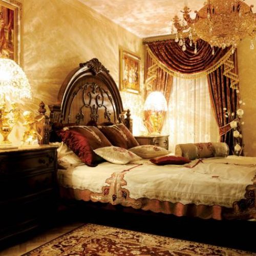 Kolekcja R50 - w stylu wiktoriańskim, z bogato rzeźbionymi kolumnami. SZULTKA FURNITURE