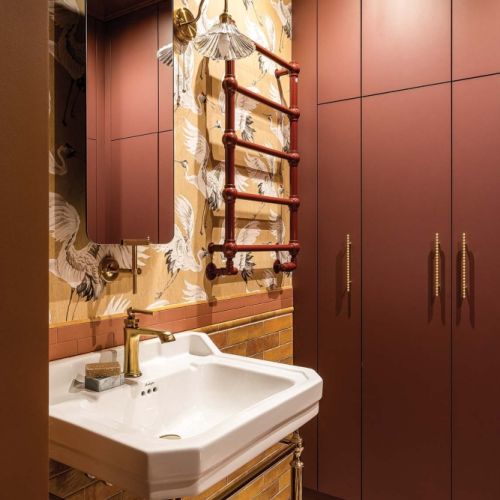 kolorowe ściany w łazience