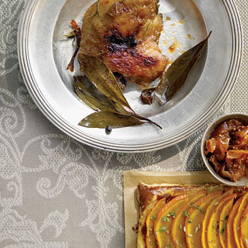 Konfit z kaczki z chutneyem z fig i tartą.