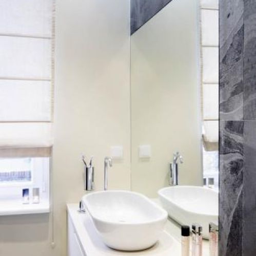 Kontrast między łupkiem black slate, a jasnym wnętrzem.