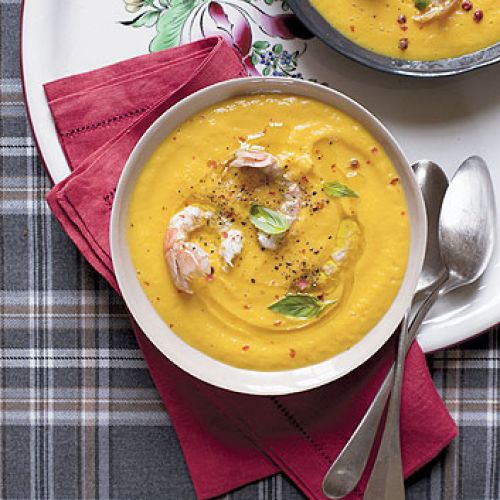 Krem marchwiowy z szyjkami rakowymi. Kremowe zupy