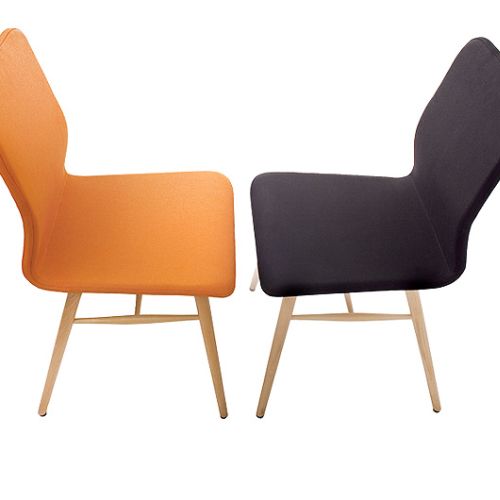 Krzesła od Jadwigi Husarskiej. Krzesła od Jadwigi Husarskiej