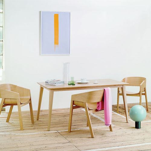 Zakręcone krzesła: gięte, modne i wygodne