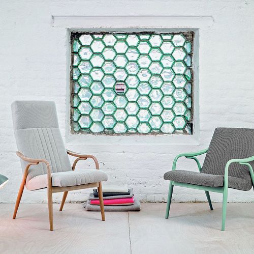 Zakręcone krzesła: gięte, modne i wygodne