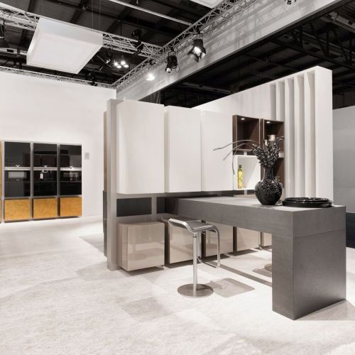 Trendy kuchenne na EuroCucina 2016 w Mediolanie