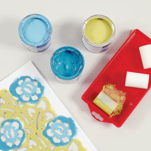 Kwiaty na koniec lata - szablon do zrobienia dekoracji na ścianie lub meblach.