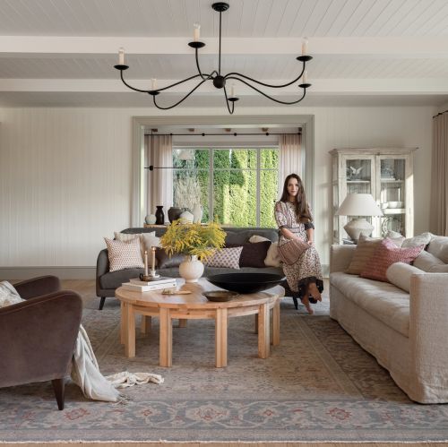 Lakehouse stories dom