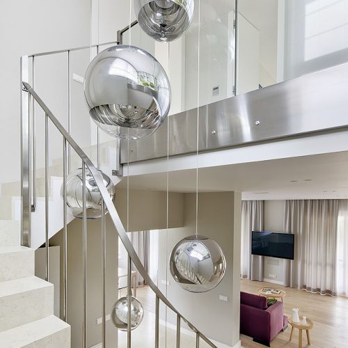 Lampa to kule od Toma Dixona. Dom, który urządziły lampy