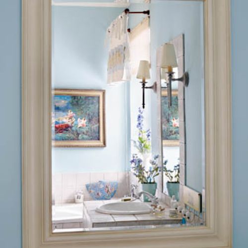 Lazurowa łazienka to miejsce odpoczynku i relaksu.