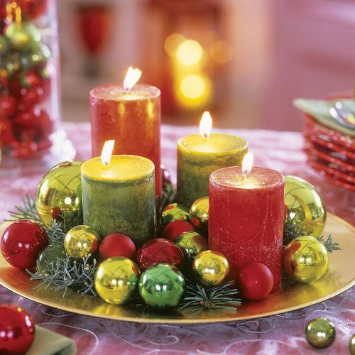 Świąteczne dekoracje: bombki na stół!