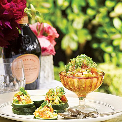 Łosoś z ogórkiem i bakłażanem. Przyjęcie pod chmurką