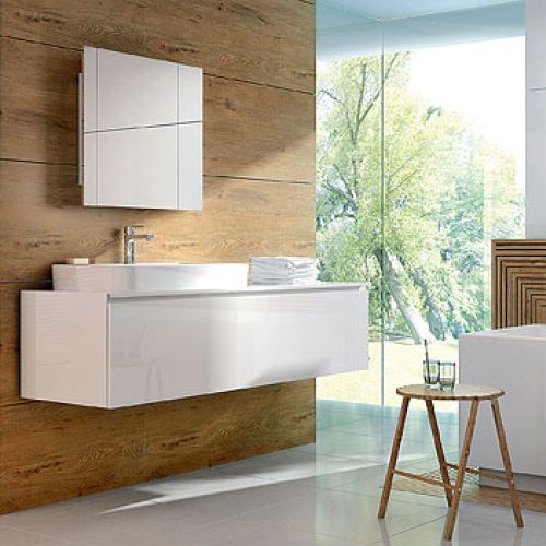 LOTOS, na tle drewnianych ścian dobrze wyglądają proste baterie zrobione z wysokiej klasy mosiądzu, cena