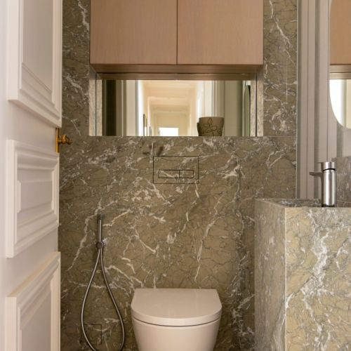 toaleta w luksusowym apartamencie