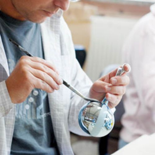 Mają lśnić, czarować kolorami, wywoływać uśmiech. Niektóre bombki to prawdziwe dzieła sztuki.