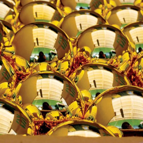 Mają lśnić, czarować kolorami, wywoływać uśmiech. Niektóre bombki to prawdziwe dzieła sztuki.