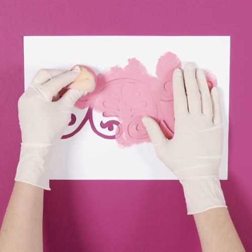 Malowanie zaczynamy od farby Magnat RB 6060.