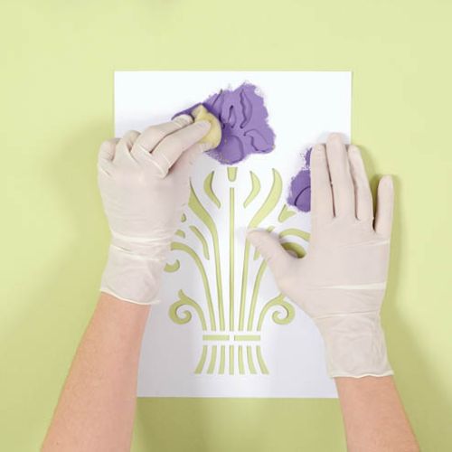 Malowanie zaczynamy od fioletu. Bukiety z irysów