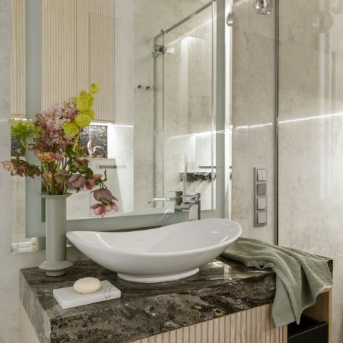 umywalka łazienkowa z kamiennym blatem