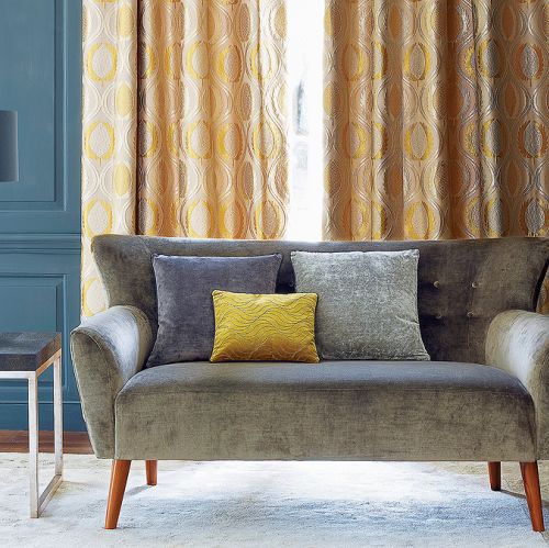 Manuel Canovas – kanapa w tkaninie Fiona (416 zł/m), Impresje.