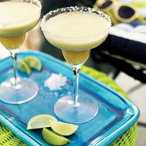 Margarita z ananasem i miętą. Przepisy na leniwą niedzielę