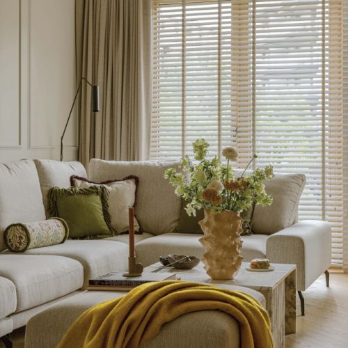 elegancki salon w mieszkaniu florystki